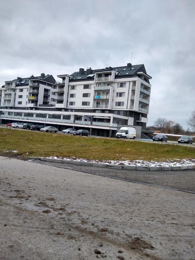 Apartament Жешов Екстериор снимка